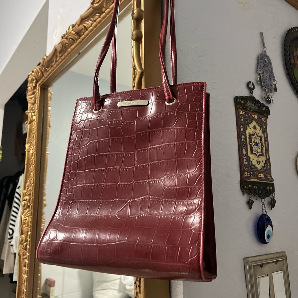Nine west red croco leather - super cute for everyday! ❤️♥️💋